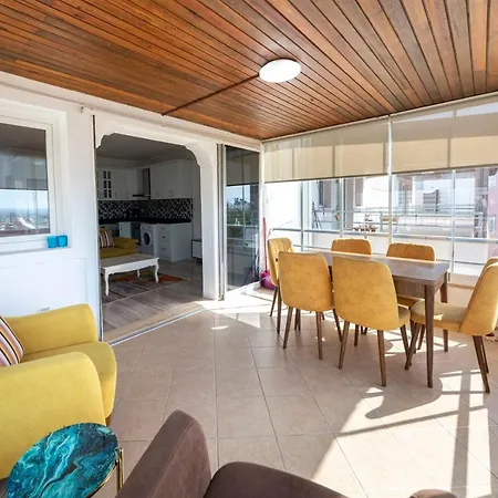 Comfortable Apartment With Splendid Sea View In Turgutreis, Bodrum Διαμέρισμα *